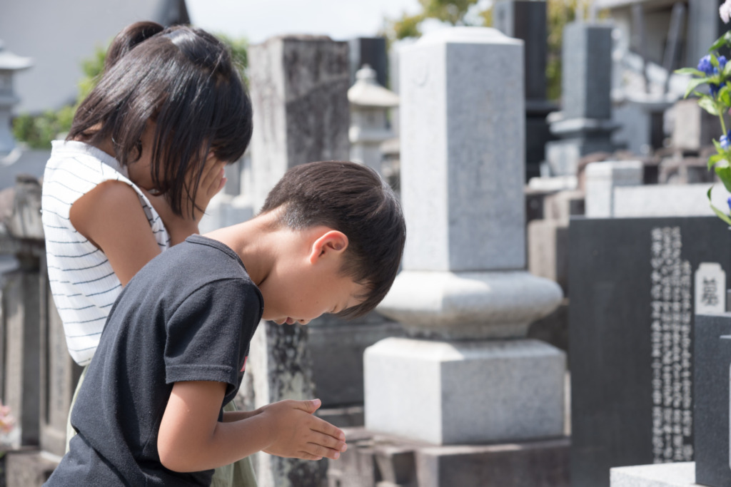 秋分の日は「お墓参りの日」｜秋のお彼岸の魅力を語る